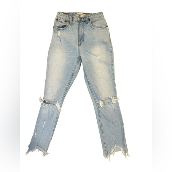 Abercrombie & Fitch high rise mom Jean 00R 24 - Picture 3 of 9